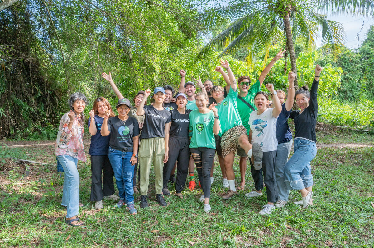 Plastic Brand Audit ณ หาดไม้ขาว จังหวัดภูเก็ต. © Songwut Jullanan / Greenpeace