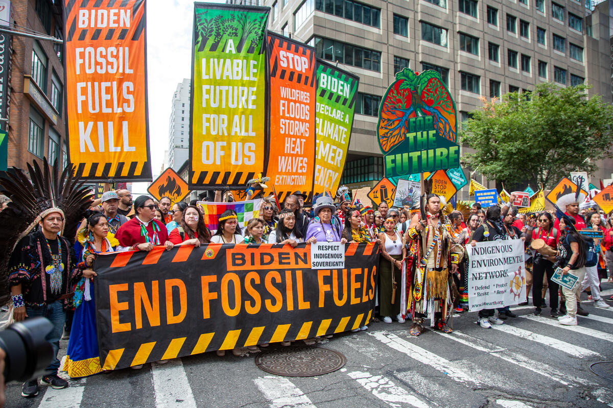 March to End Fossil Fuels in New York. © Tim Aubry / Greenpeace