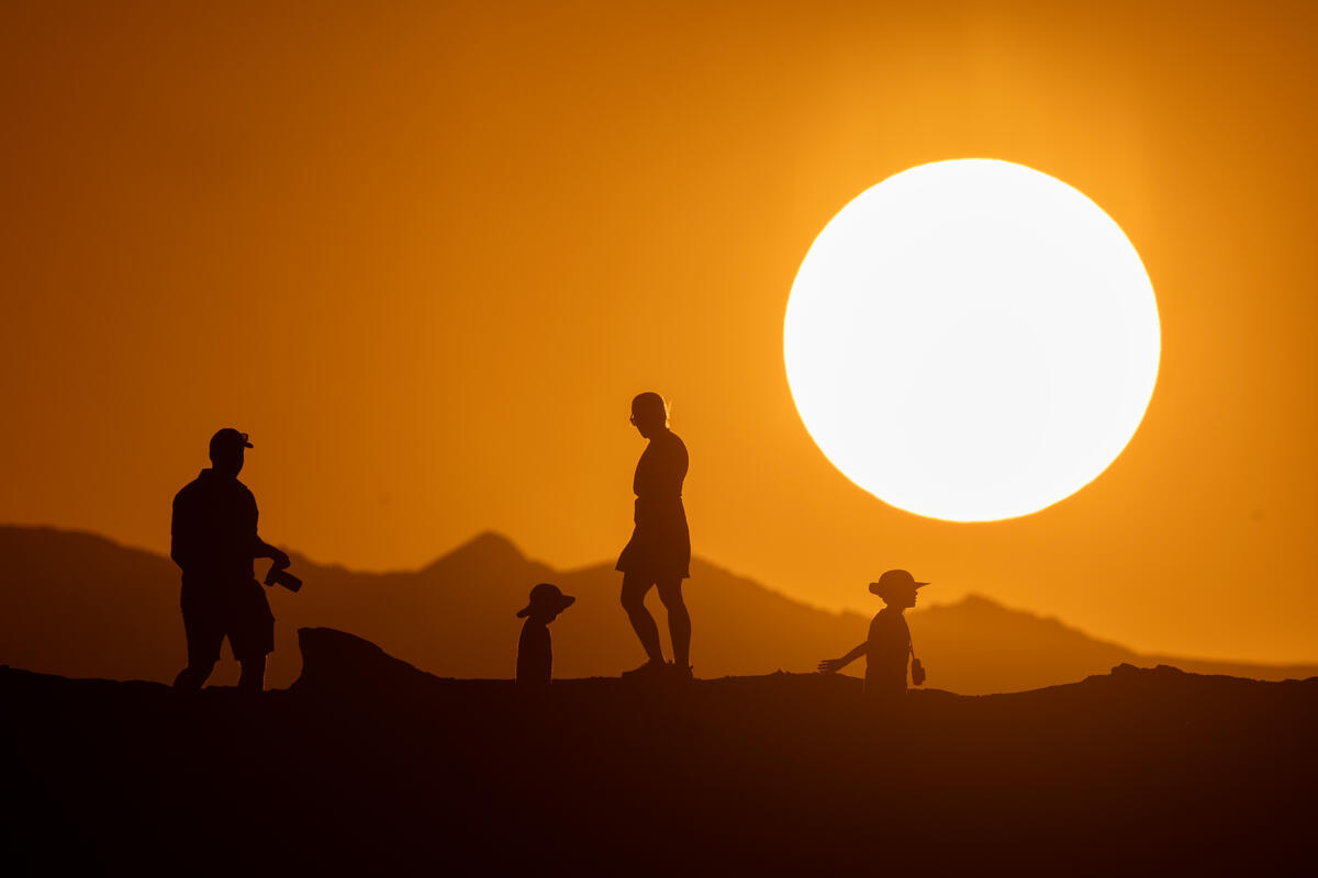 Excessive Heat Wave in West Coast, California. © David McNew / Greenpeace