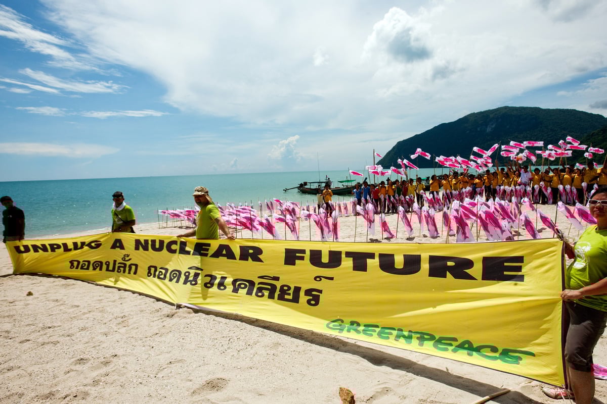 Unplug a Nuclear Future Action in Thailand. © Athit Perawongmetha / Greenpeace Unplug a Nuclear Future Action in Thailand. © Athit Perawongmetha / Greenpeace