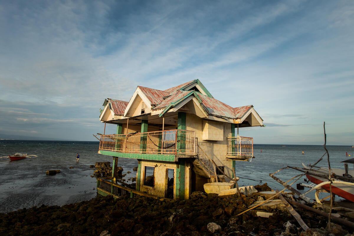 Sinking Islands in Bohol. © Geric Cruz / Greenpeace