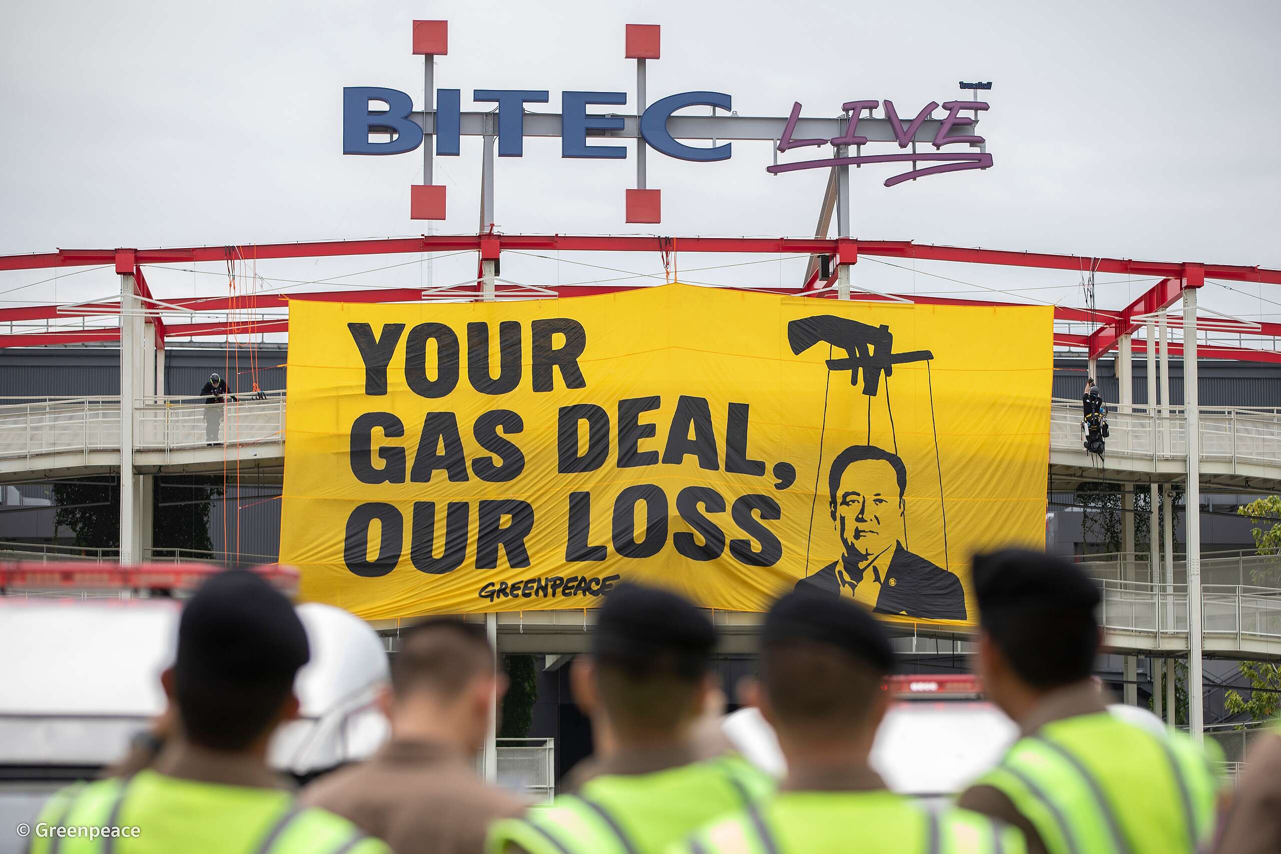 กรีนพีซ ประเทศไทยเรียกร้องรัฐบาลนายอนุทินในงาน Gastech 2026 อย่าให้ผลประโยชน์ของบริษัทผู้ปล่อยคาร์บอนรายใหญ่ อยู่เหนือชีวิตคนไทย