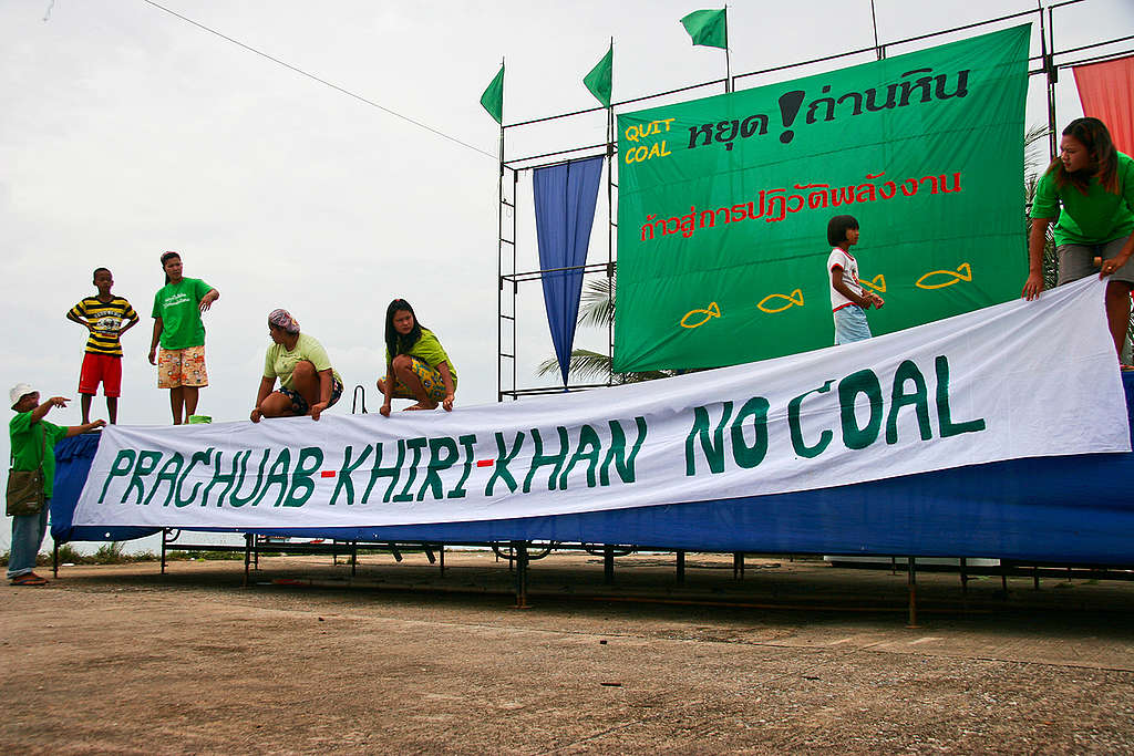 Locals Welcome Greenpeace  Greenpeace  Vinai Dithajohn