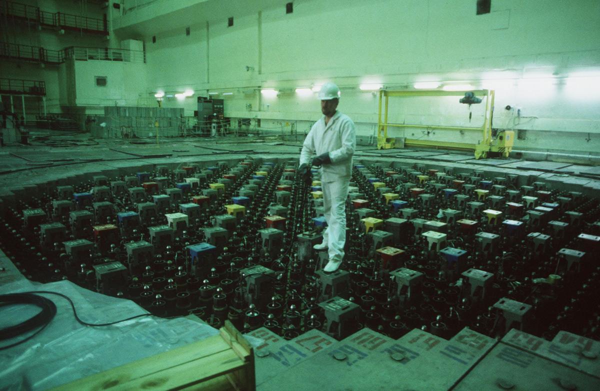Second Reactor of Chernobyl Nuclear Plant. © Clive Shirley / Signum / Greenpeace