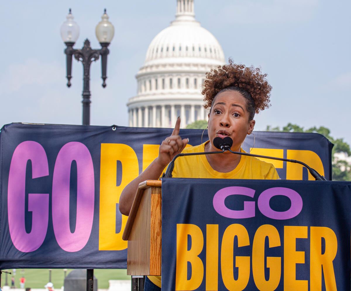 Go Bigger to Meet the Need - GNDN Rally in Washington DC. © Tim Aubry / Greenpeace