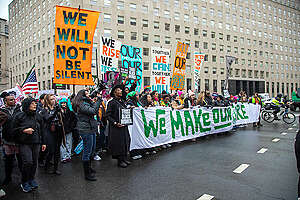 Thousands Attend the People March In DC Ahead of the Inauguration. © Tim Aubry / Greenpeace