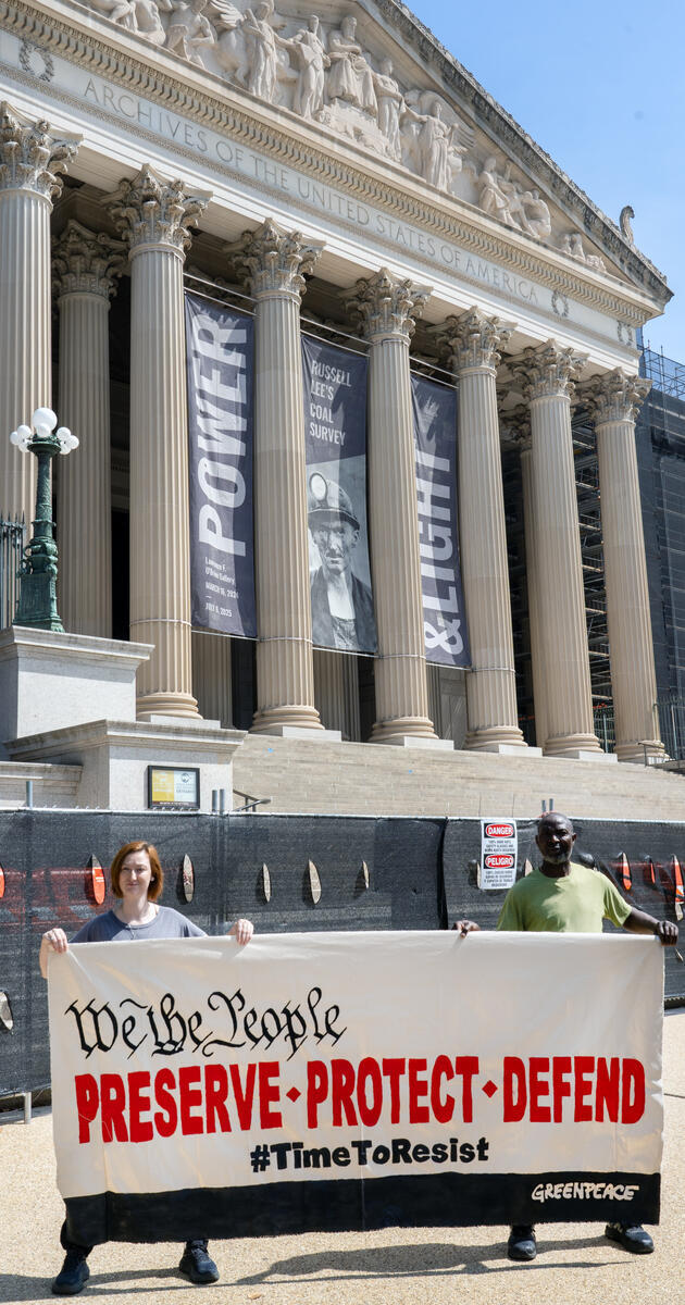 100 Days Constitutional Message. © Tim Aubry / Greenpeace 100 Days Constitutional Message. © Tim Aubry / Greenpeace