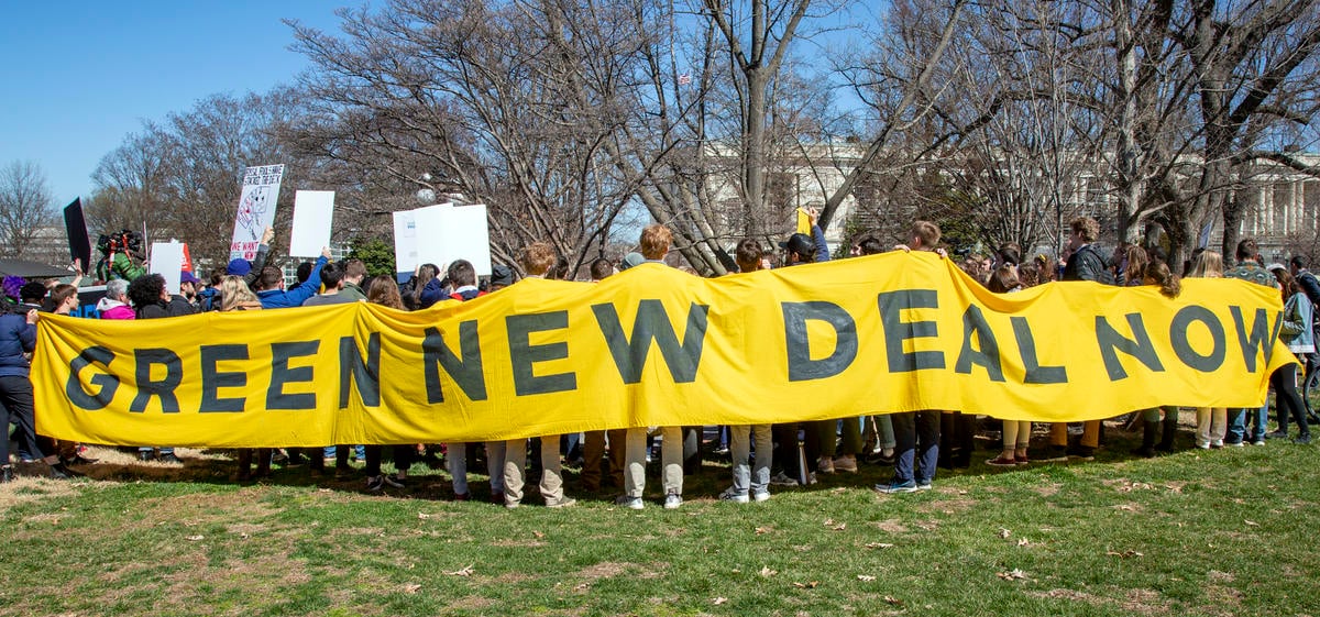 Senator's Green New Deal Press Conference on Capitol Hill. © Tim Aubry / Greenpeace