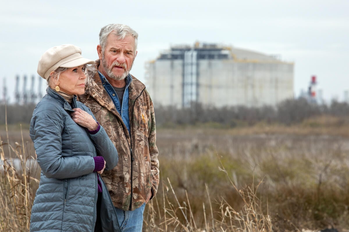 Jane Fonda Meets with John Allaire in Cameron, Louisiana. © Tim Aubry / Greenpeace