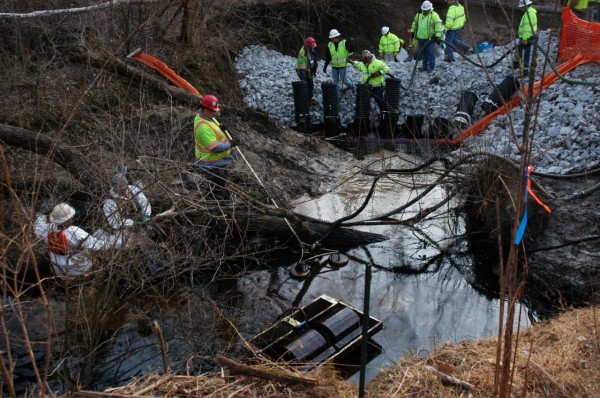 Oil skimming operations and oil recovery efforts at this week's spill in Ohio. Photo courtesy US EPA.