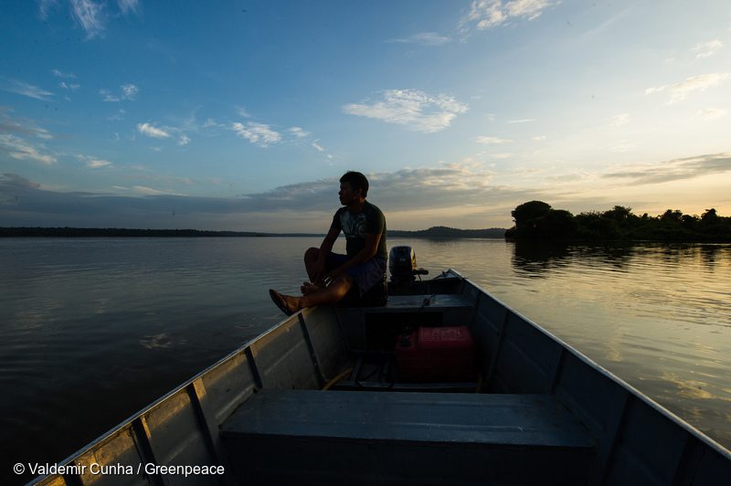 Munduruku in Tapajós River in the Amazon RainforestMunduruku no Rio Tapajós